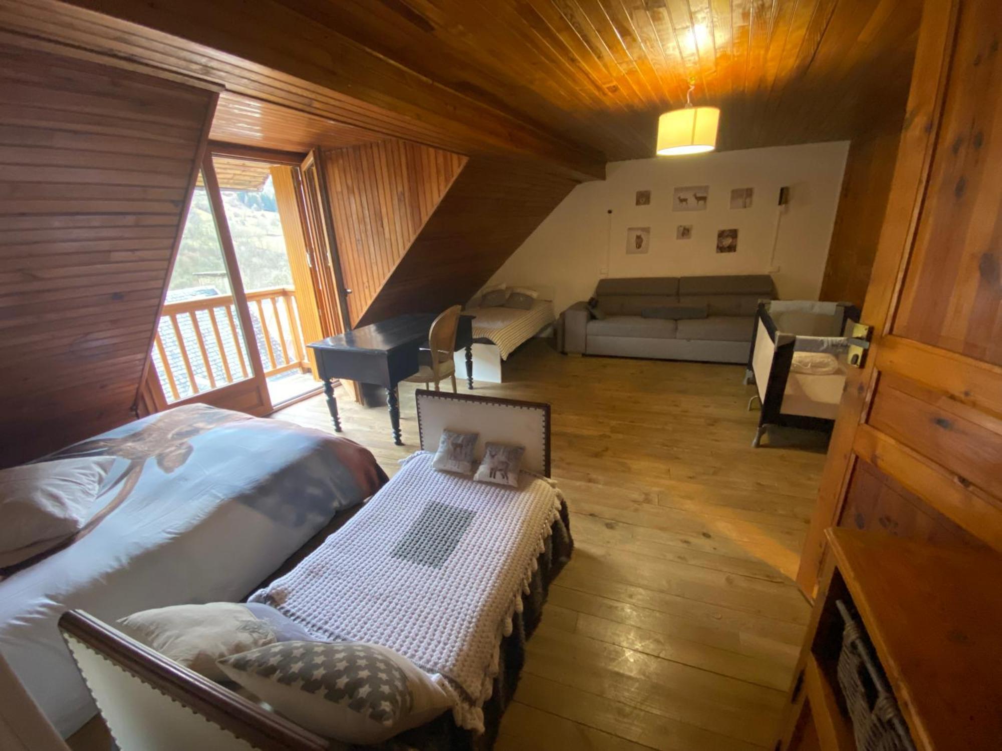 Maison Pyrenees Saint-Aventin 外观 照片